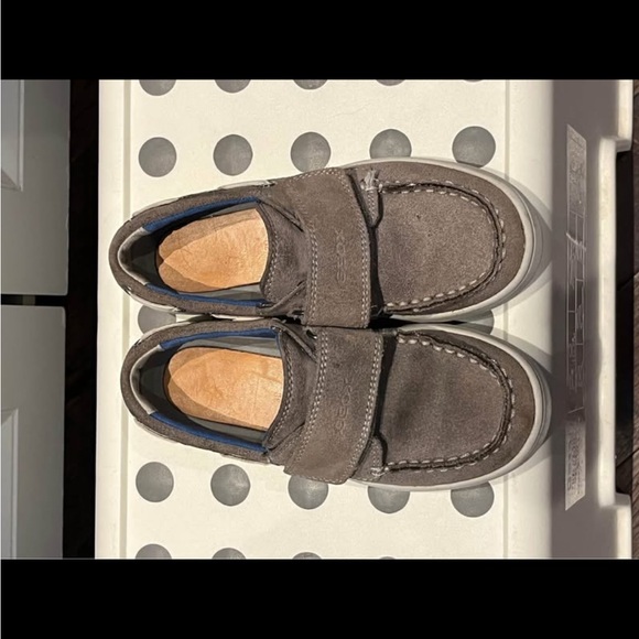 COPY - GEOX Boys EU 30 / US 12 boat shoes - Picture 3 of 6